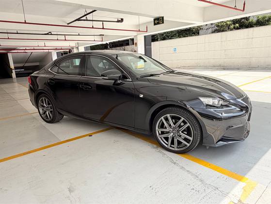 LEXUS IS250 F-SPORT 2.5 V6 24V GASOLINA 4P AUTOMÁTICO